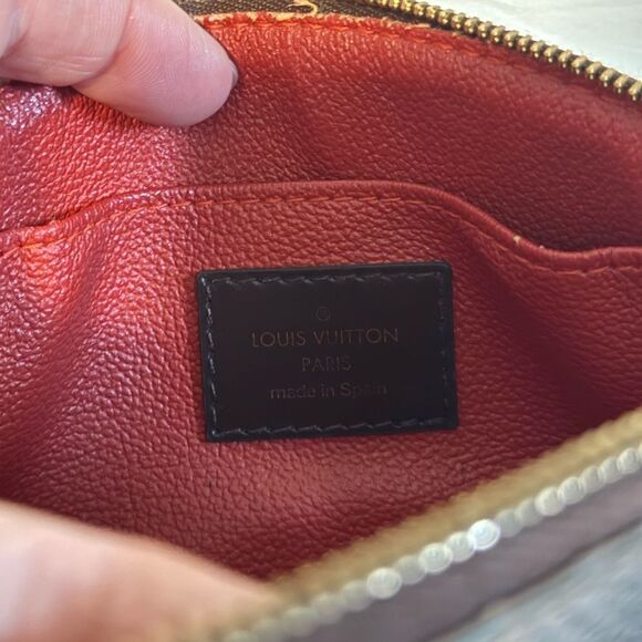 LOUIS VUITTON Damier Ebene Toiletry Cosmetic Pouch, Pochette Cosmetique - Picture 13 of 16